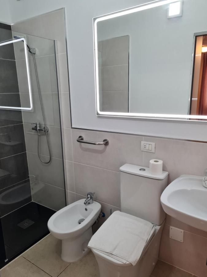 Habitaciones Nathaly Armenime Extérieur photo