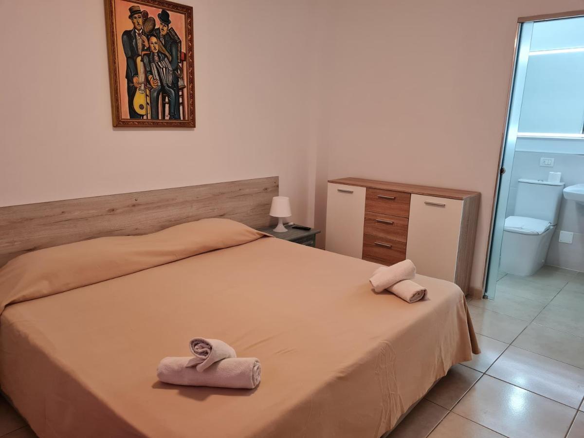 Habitaciones Nathaly Armenime Extérieur photo